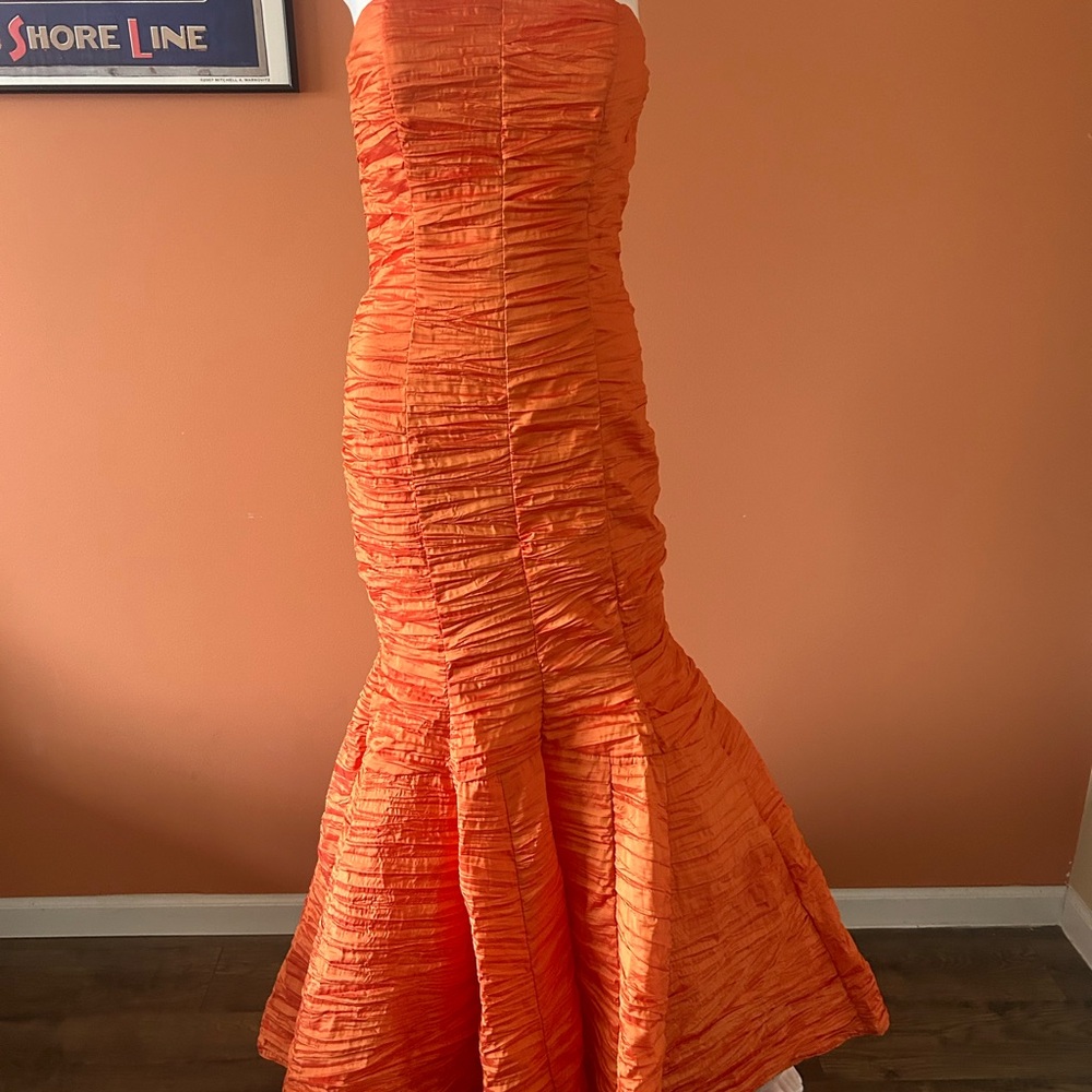JESSICA MCCLINTOCK orange strapless “mermaid” gown - Picture 3 of 12